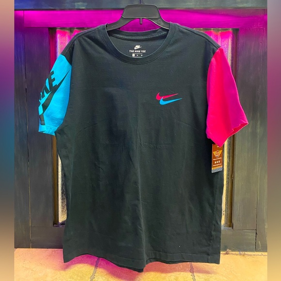Nike City Brights T-Shirt Size XL - Picture 1 of 2